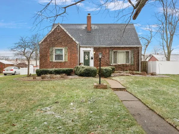 7148 Baring Pkwy, Hammond, IN 46324