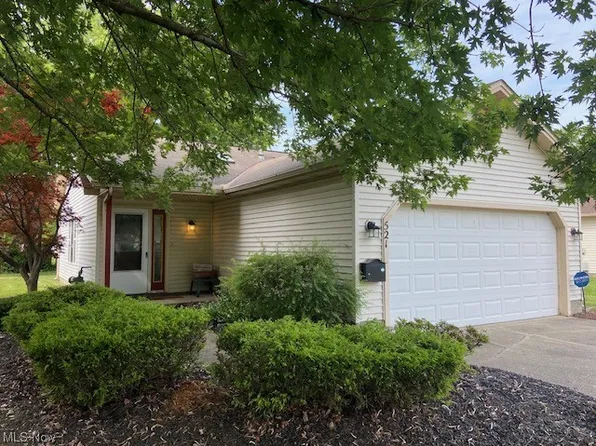 521 Greenside Dr, Painesville, OH 44077