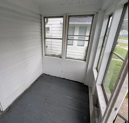 2nd image of 1212 Paxton St