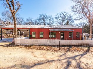 935 Proctor Ln, Sunset, TX 76270