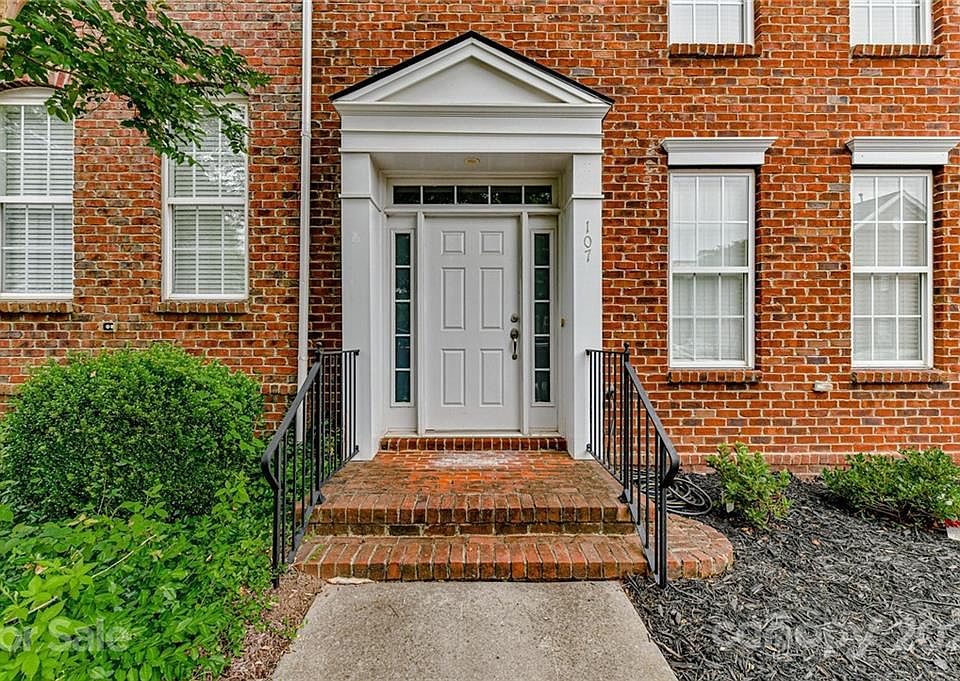 1st image of 107 Quarter Ln #72