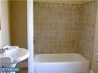4th image of 1027 Shelmire Ave #29