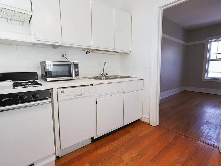 639 W Cornelia Ave #N4 — Photo 5