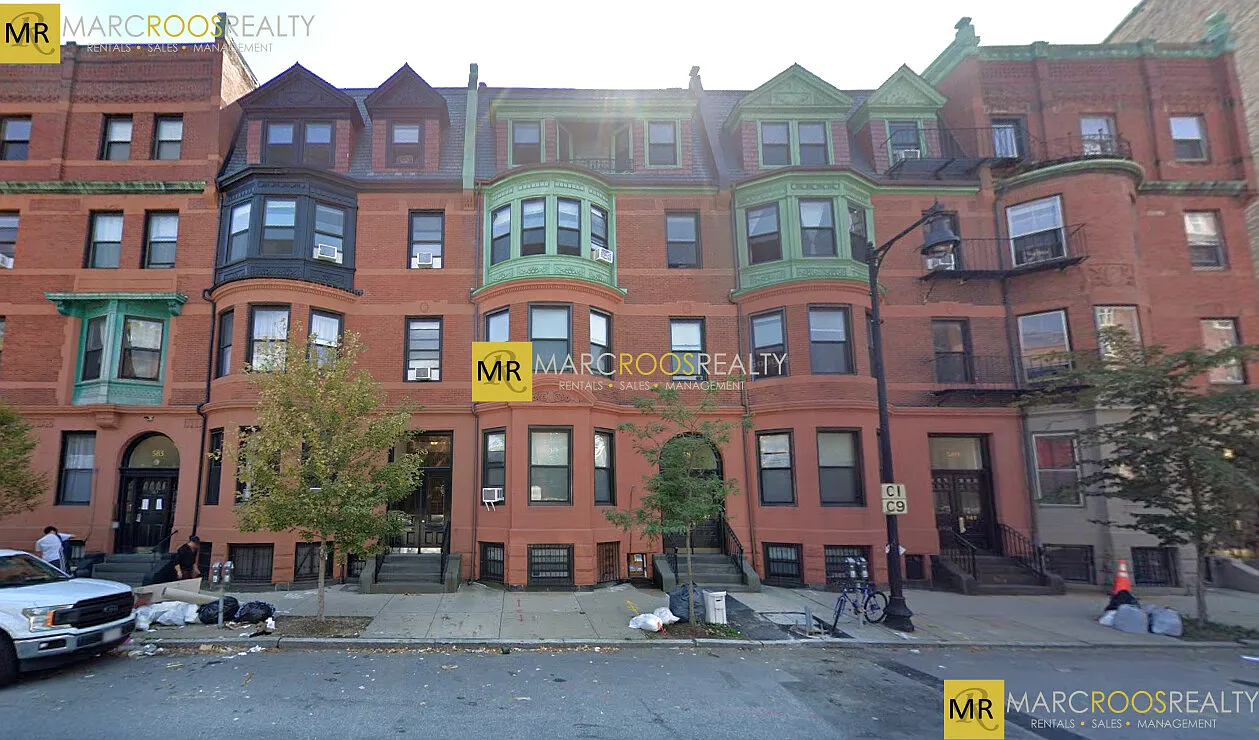 2 bed, 9999 sqft, $3,600 — Photo 1