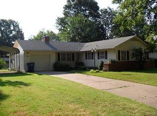 203 S Highland Rd, Coffeyville, KS 67337