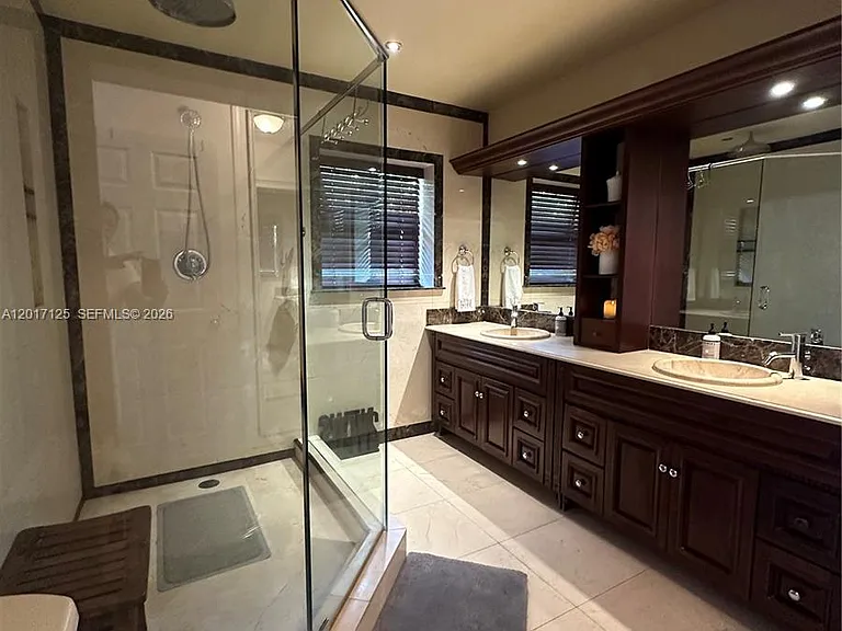 2908 Bayview Dr — Photo 42