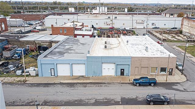 2nd image of 506-508 S 5th St