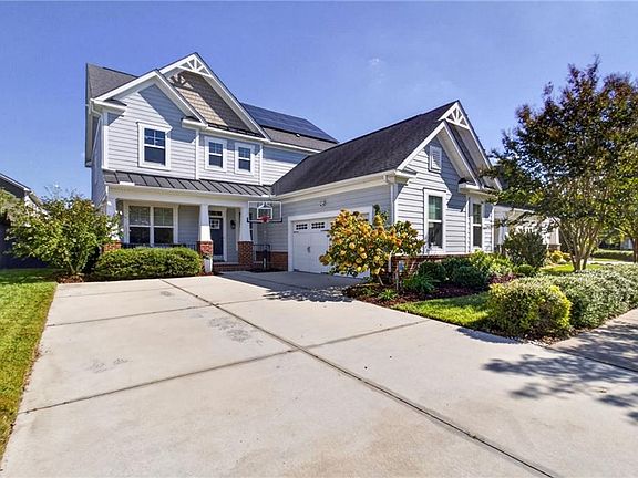 2nd image of 2044 Quincy Way