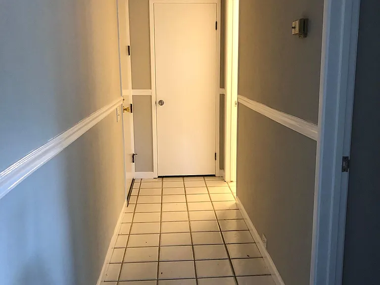 2241 Woodside Ln E #4 — Photo 8