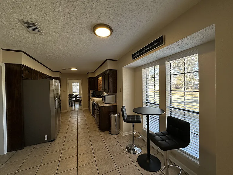 24 Heatherwood Dr — Photo 4
