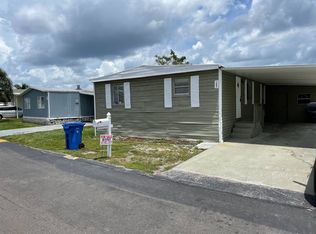 1284 Four Seasons Blvd, Tampa, FL 33613