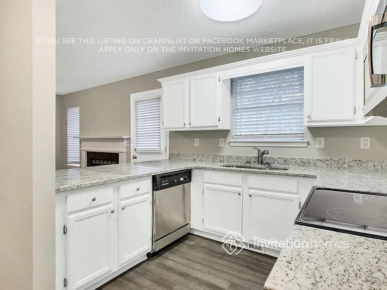 1815 Independence Dr — Photo 11