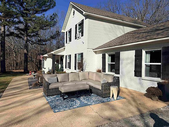 3rd image of 4208 Peachtree Ave