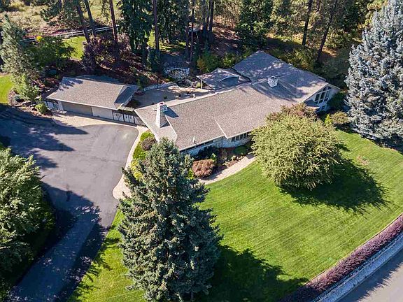 2nd image of 10705 N Kensington Ct