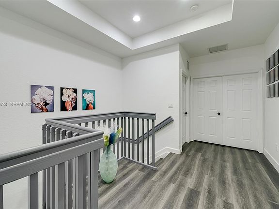 5th image of 1449 SE 24th Rd