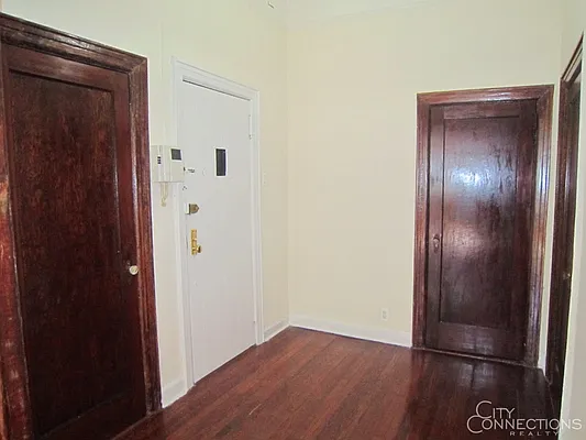 Rented by City Connections Realty | media 12