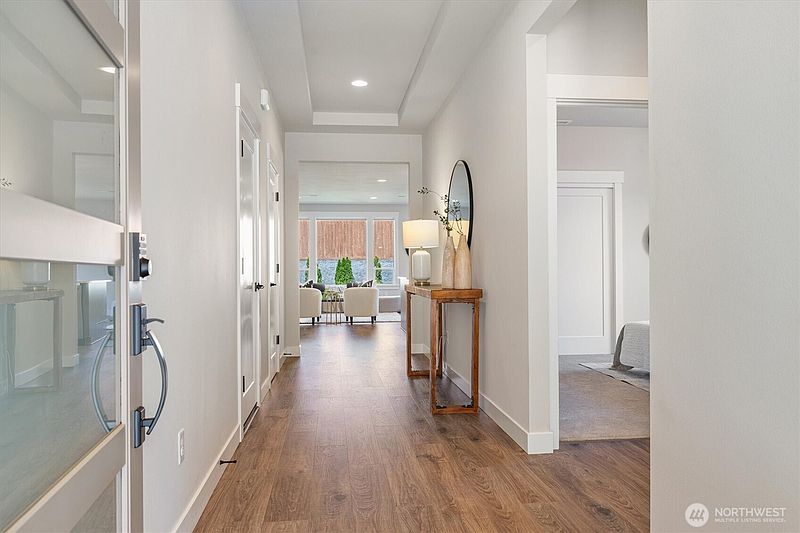 4th image of 6392 Great Glen Road SW