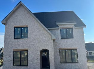 8121 Rambling Rose Dr, Ooltewah, TN 37363