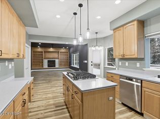 8716 Inyo Cir, Eagle River, AK 99577