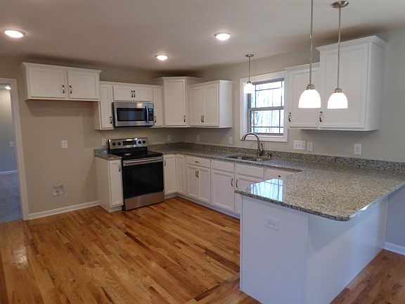 5th image of 151 Sycamore Hill Dr