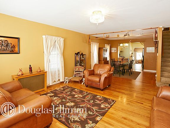 2nd image of 9520 131st St