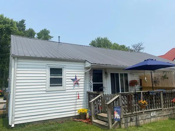 424-426 E 11th St, Rushville, IN 46173