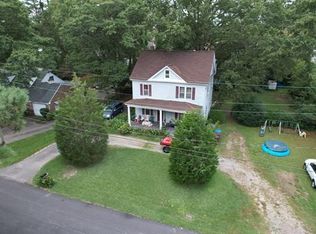 1317 Hawthorne Dr, Chesapeake, VA 23325