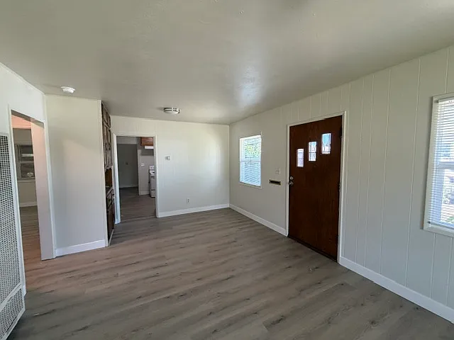 2 bed, 994 sqft, $1,795 — Photo 2