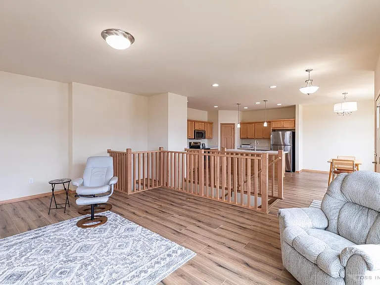 4208 Thrasher St — Photo 24
