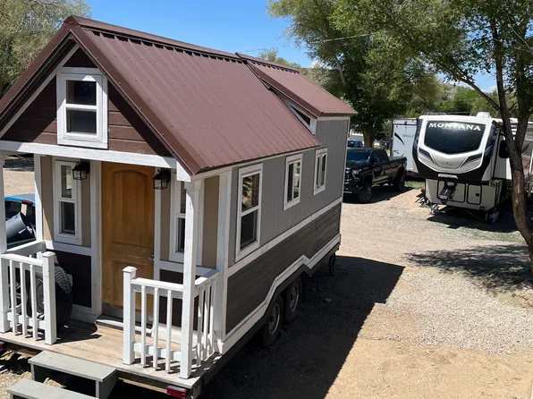 360 Washington St #55, Green River, WY 82935