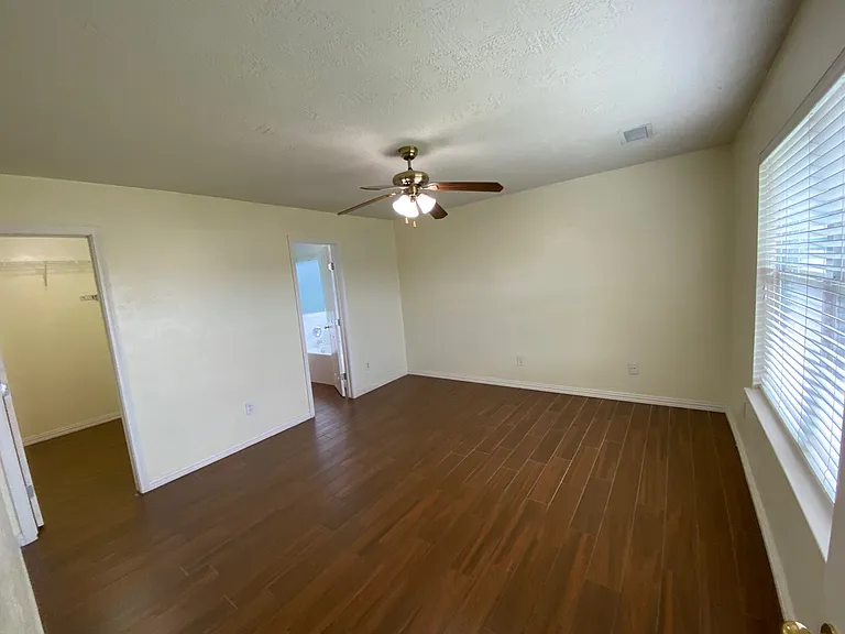 2818 Orchid Tree Ln — Photo 10