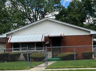 826 N May St, Aurora, IL 60506