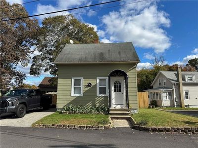 29 Brayton St, West Warwick, RI, 02893