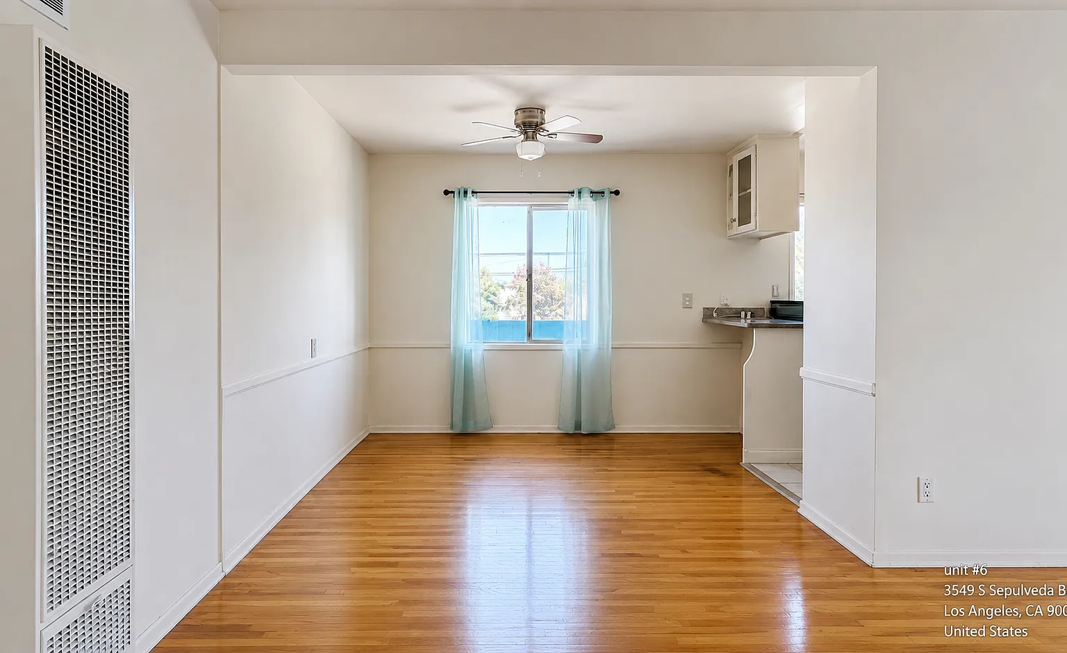 2 bed, 900 sqft, $2,695 — Photo 2
