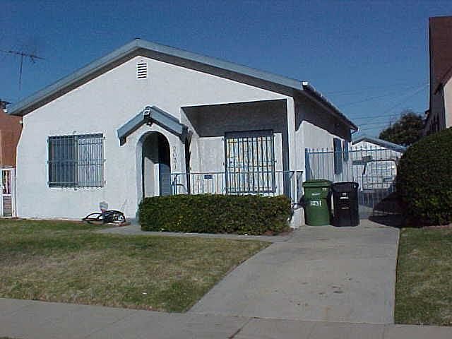 1st image of 2031 W 70th St