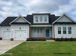 613 Springtooth Dr, Zebulon, NC 27597