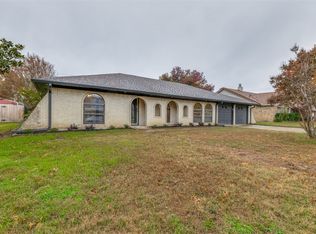 1008 Bert Dr, Arlington, TX 76012