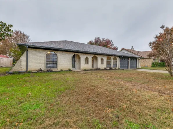 1008 Bert Dr, Arlington, TX 76012