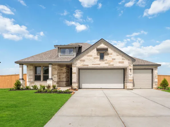 215 Valley Ranch Trl, Dayton, TX 77535