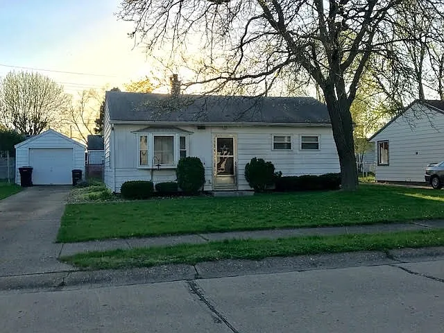 3627 Whitcomb Ave photo 1