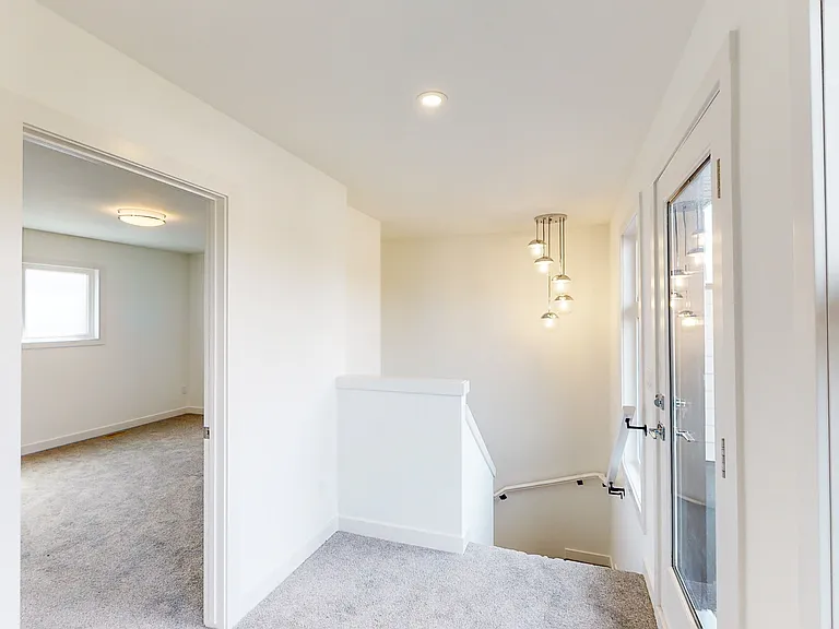 2102 13th St NW — Photo 16