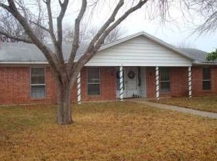 204 Crockett Ln, Hewitt, TX 76643