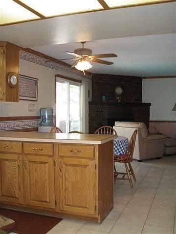 SEPARATE FAMILY ROOM 