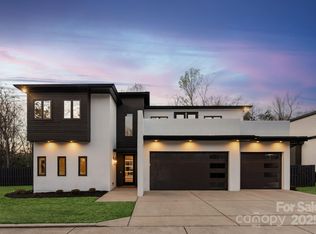 2924 Springs Dr, Charlotte, NC 28226