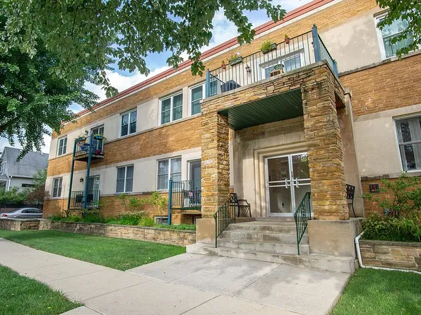 3721 Prairie Ave, Brookfield, IL 60513