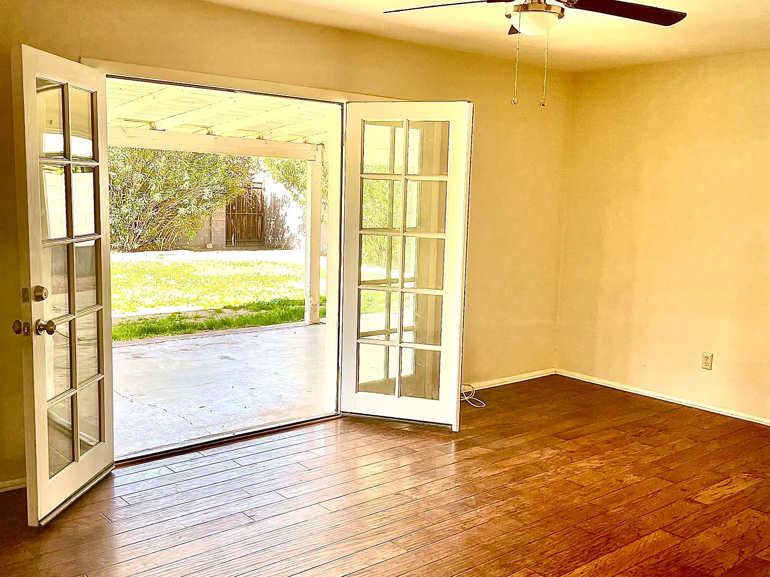 7630 E Pinchot Ave — Photo 3