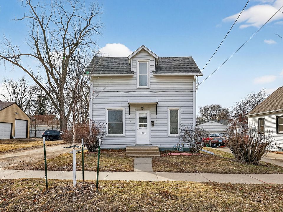 1st image of 1013 2nd Ave NW