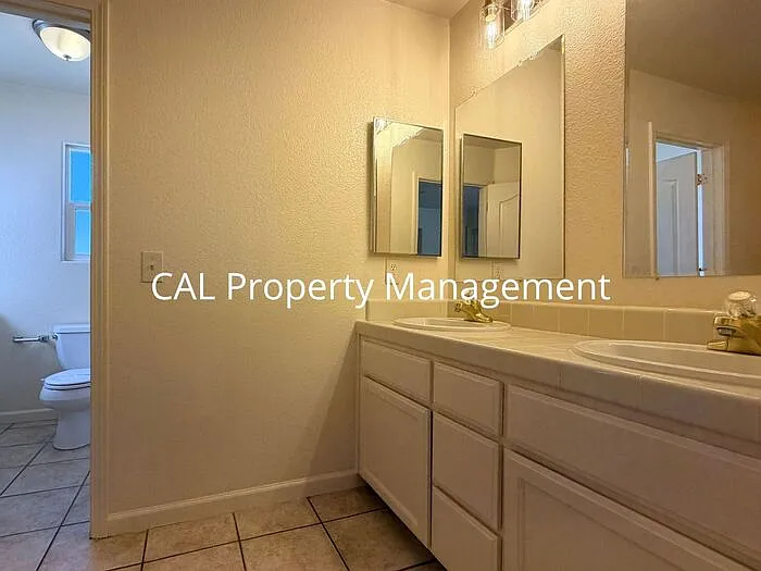 1159 Cobblestone St — Photo 23