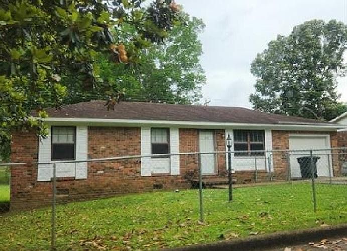 1st image of 1813 Marlborough Blvd