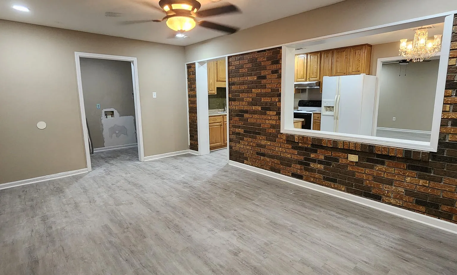 3 bed, 1400 sqft, $1,250 — Photo 2